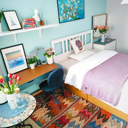 A Private Bedroom With Art Style Located In The City Center Portsmouth Buitenkant foto